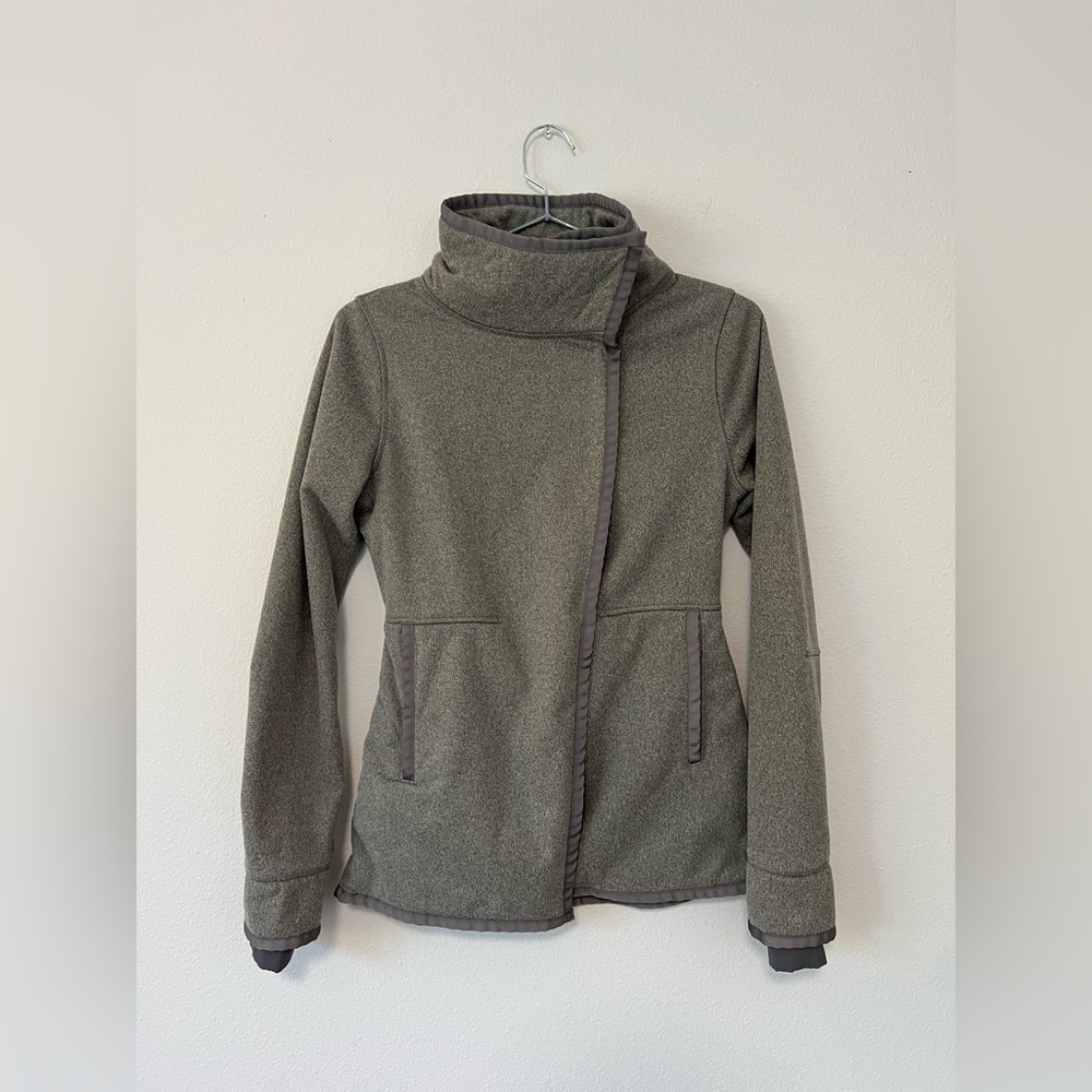Ivivva by Lululemon Girls Gray Fleece Lined Wrap Jacket